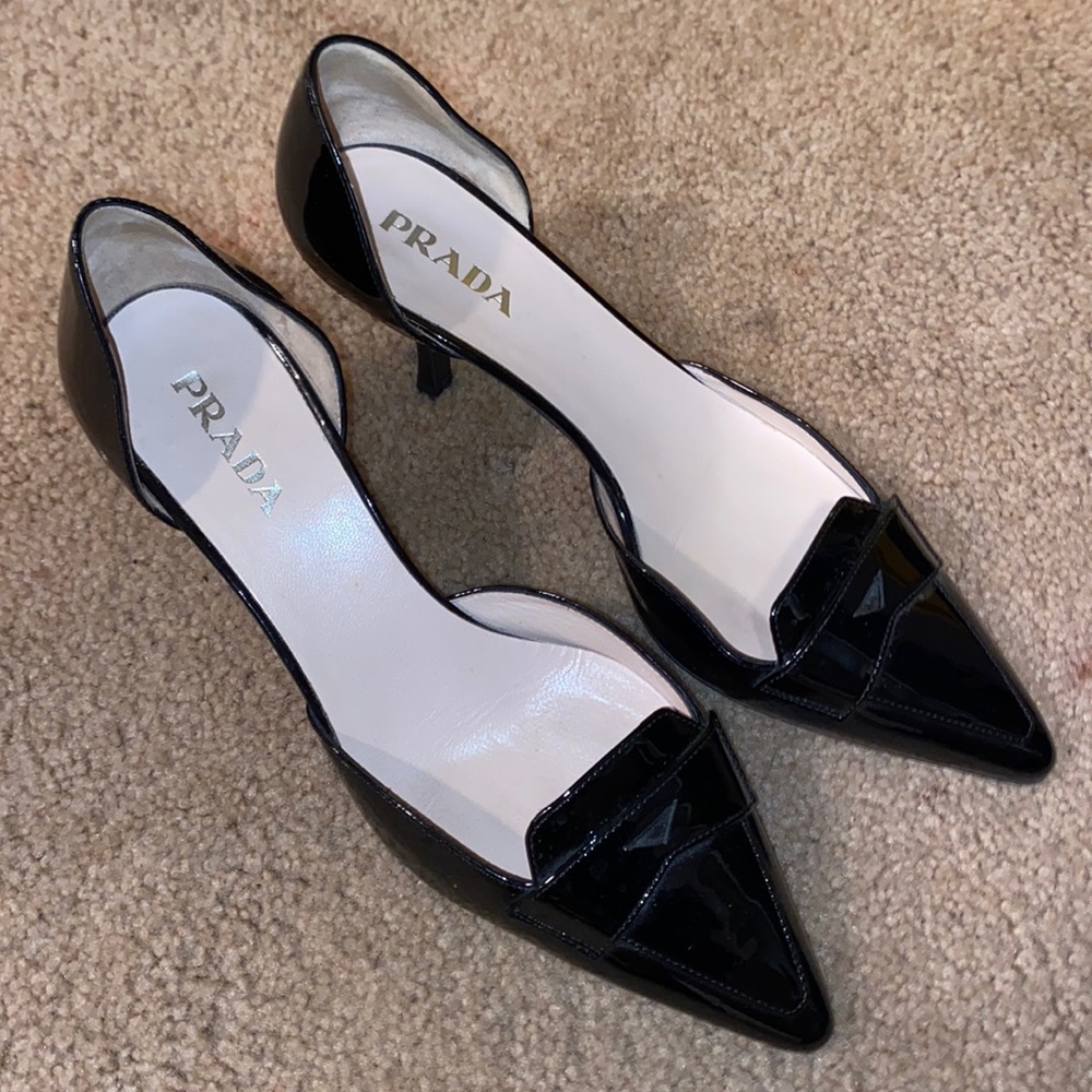 Prada Black Close Toed Heels